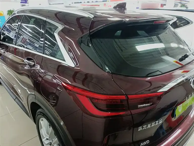 Infiniti QX50 2.0 T 4 WD Elite