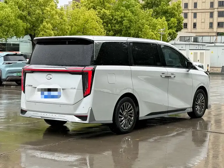GAC Trumpchi M8 Grandmaster Series 400 T Flagship