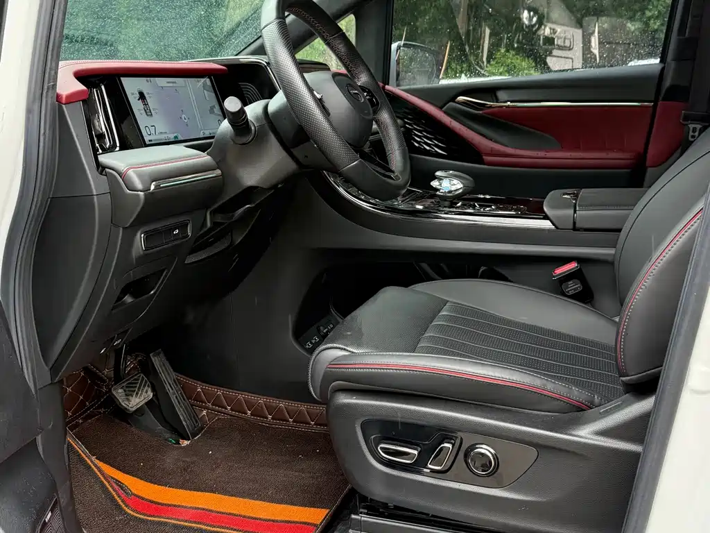 GAC Trumpchi M8 Grandmaster Series 400 T Flagship