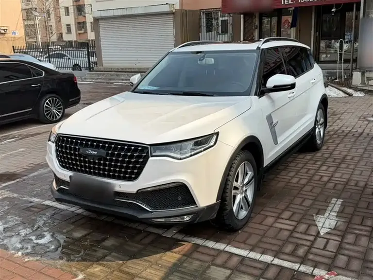 Zotye T700 1.8 T DCT Distinguished
