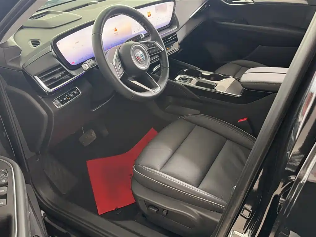 Envision Plus Envision Plus 28 T 4 WD Premium
