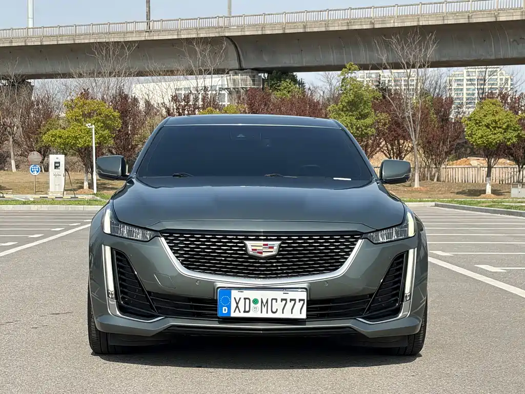 Cadillac CT5 28 T Luxury (Standard)