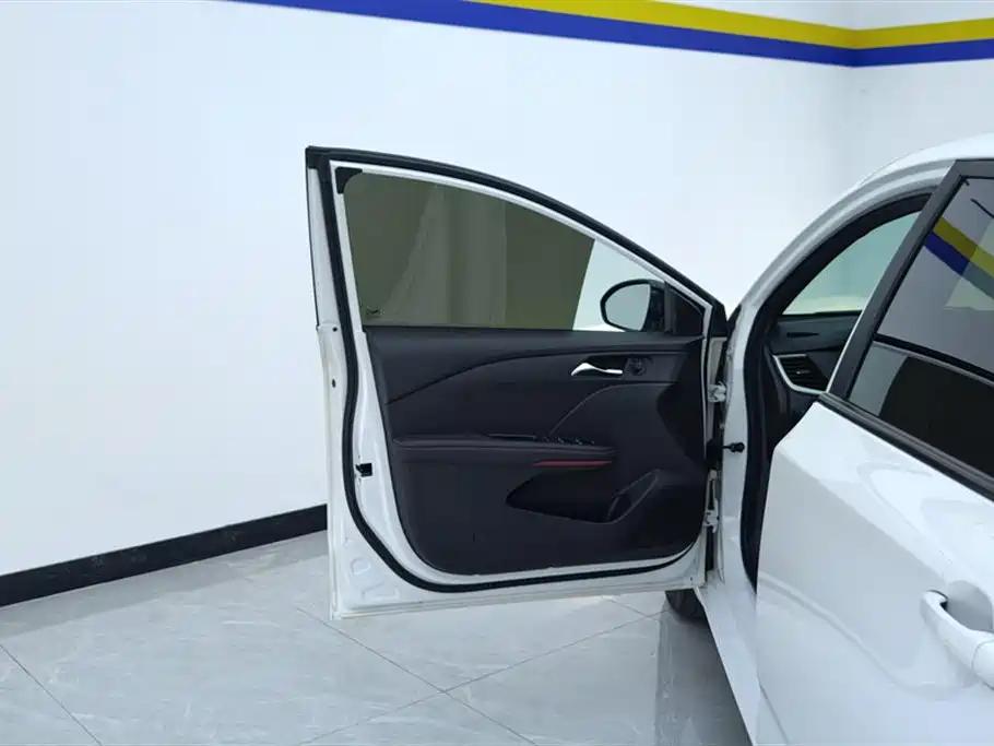 Monza Mild Hybrid RS 330 T Auto Smooth