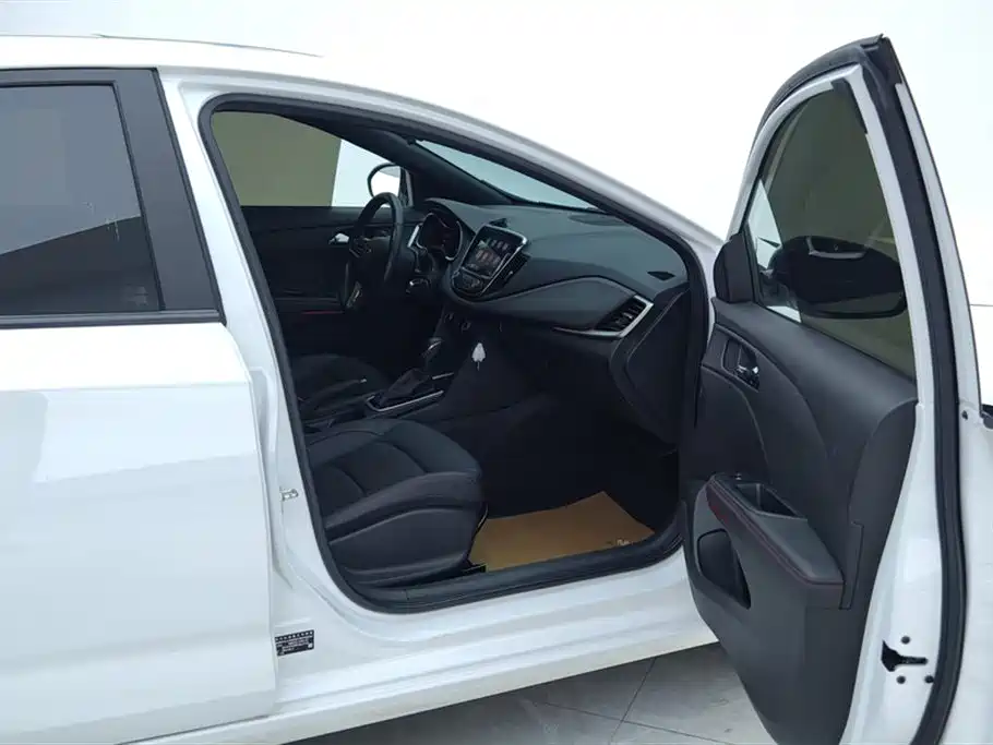 Monza Mild Hybrid RS 330 T Auto Smooth