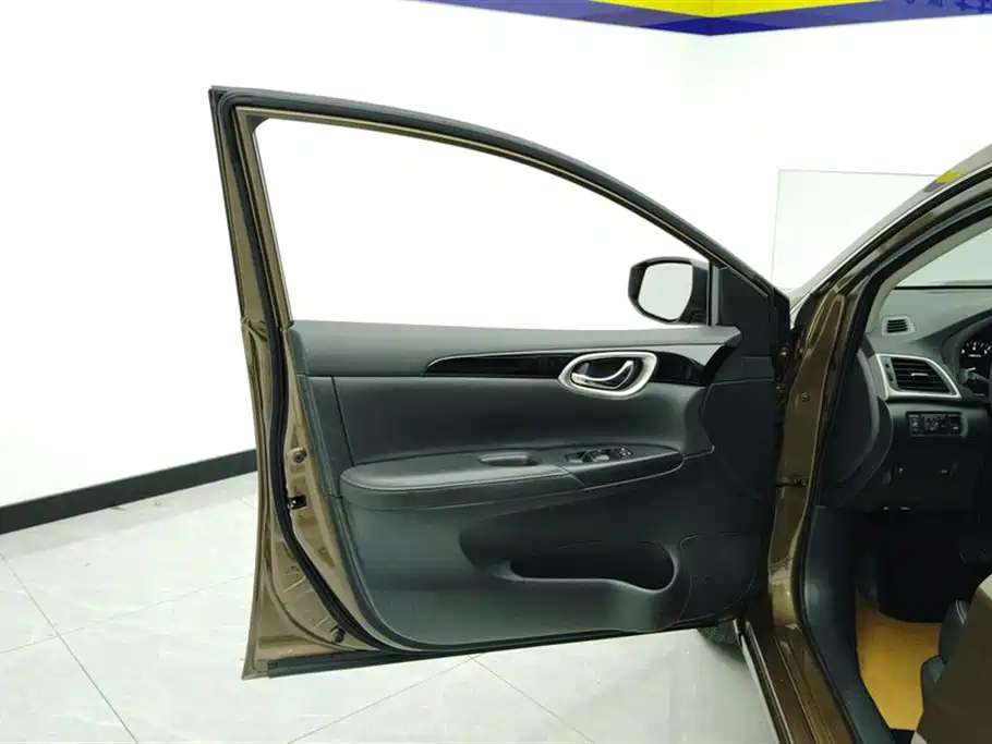 Sylphy 1.6 XV CVT Smart Enjoyment