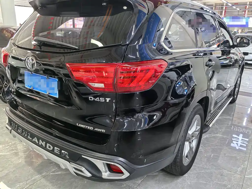 Highlander 2.0 T 4 WD Supreme 7-seat
