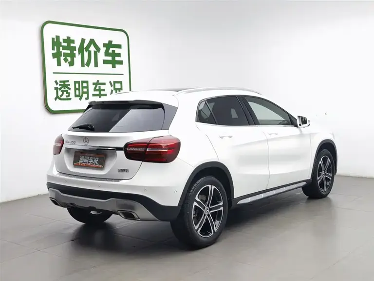 Mercedes-Benz GLA GLA 200 Fashion