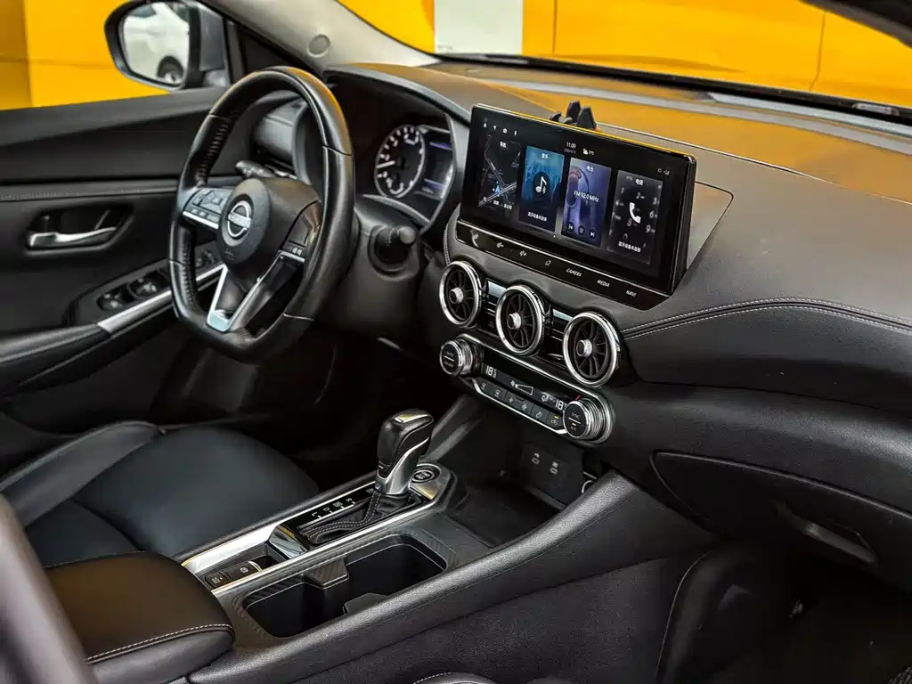 Sylphy 1.6 L CVT Joy