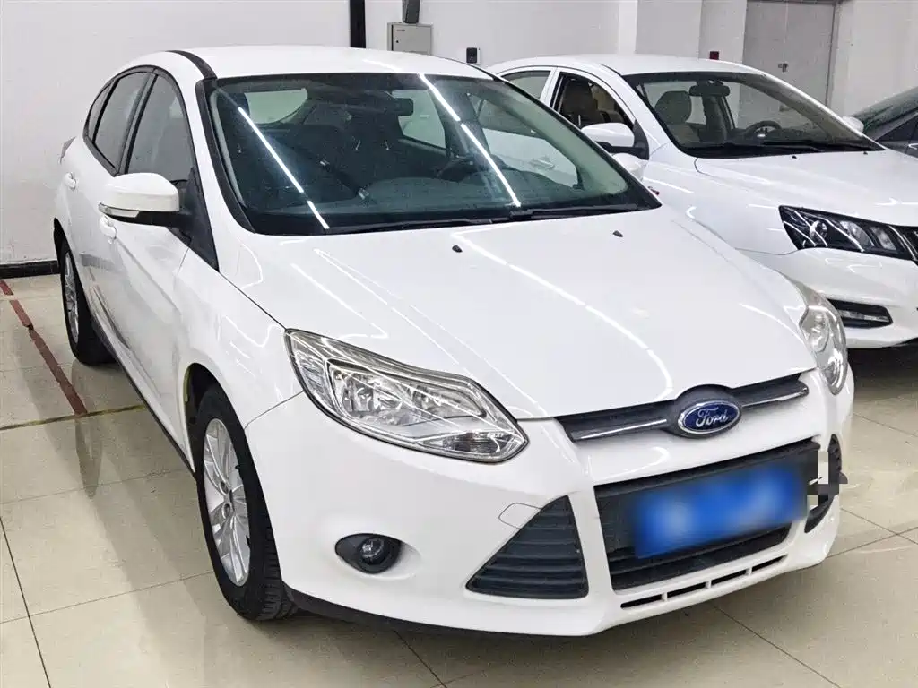 Focus Hatchback 1.6 L Auto Comfort