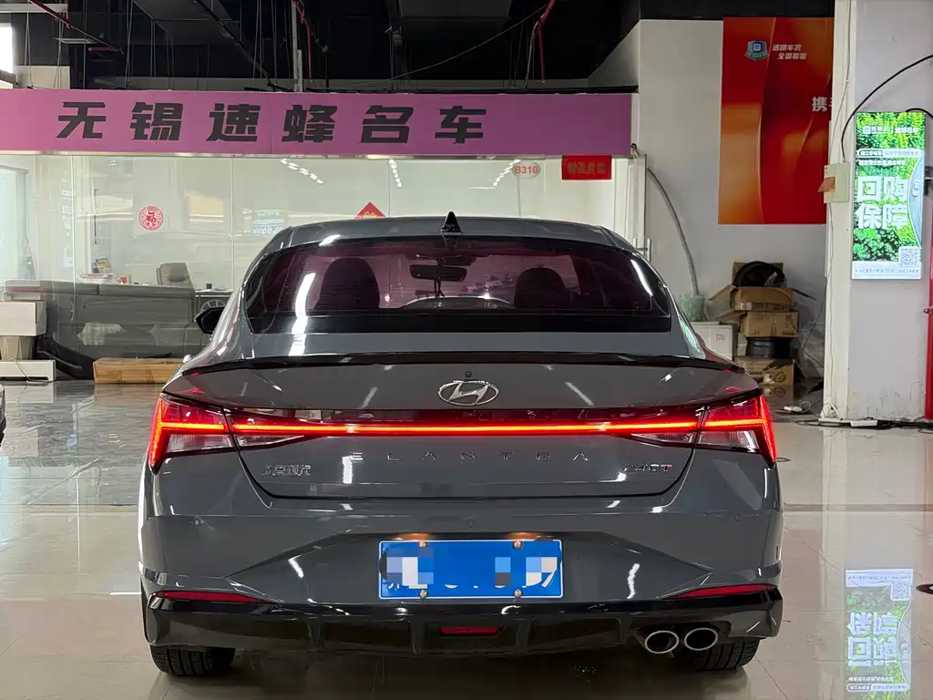 Elantra 240 TGDi DCT LUX Distinguished