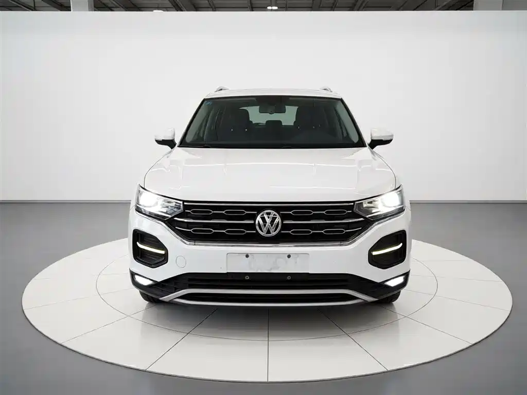 Tayron 330 TSI 2 WD Luxury CN-V