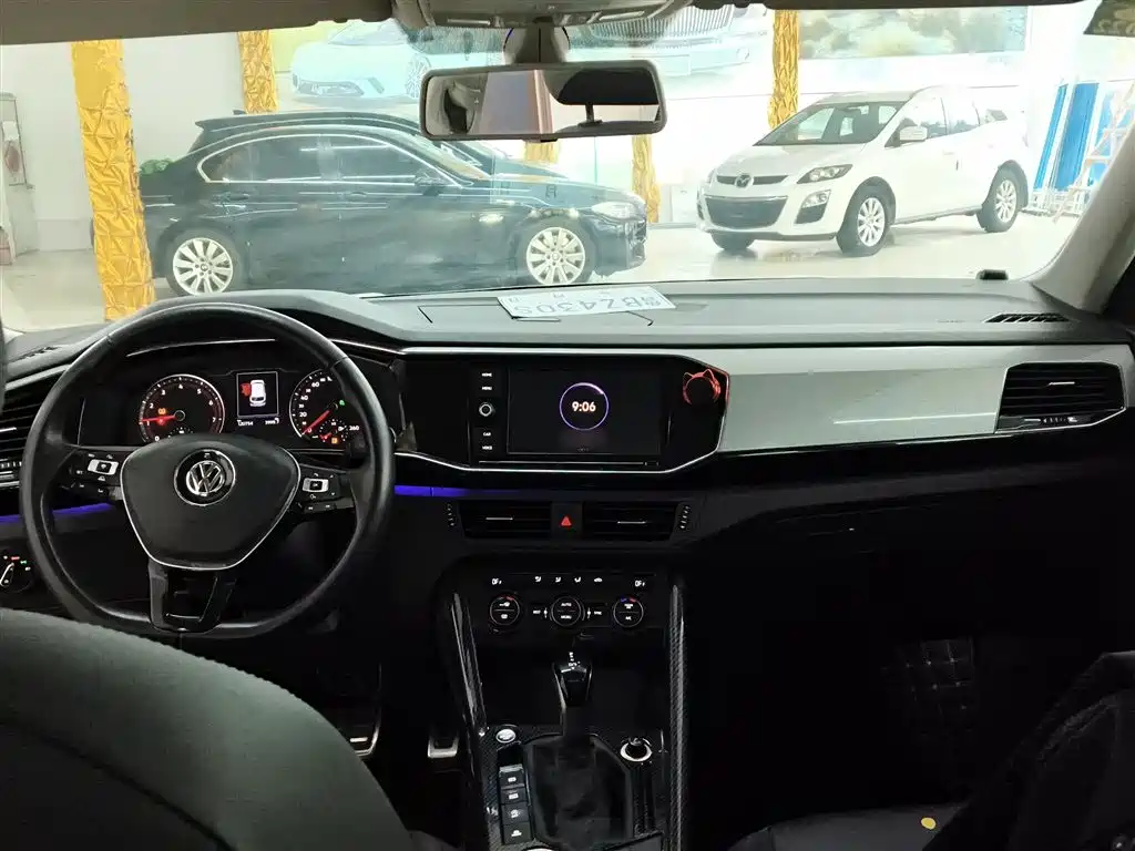 Tayron 330 TSI 2 WD Luxury CN-V
