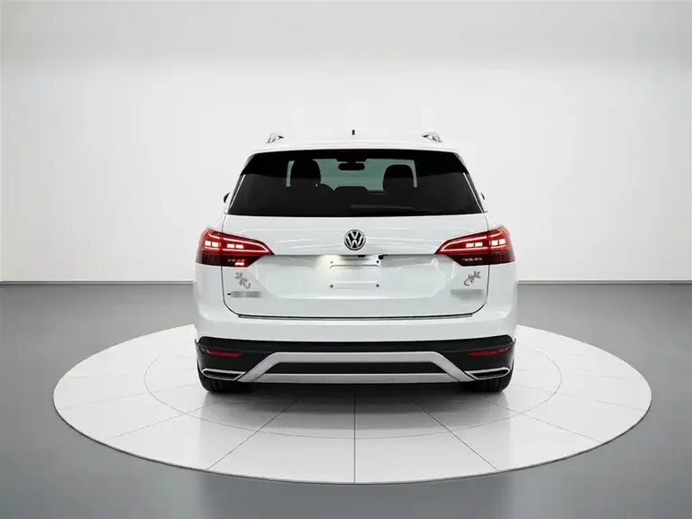 Volkswagen Tayron 330 TSI 2 WD Luxury CN-V