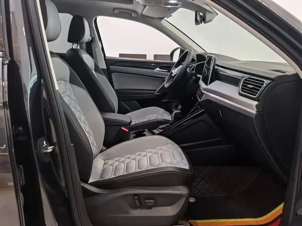 Tayron 330 TSI 2 WD Luxury Plus Advanced