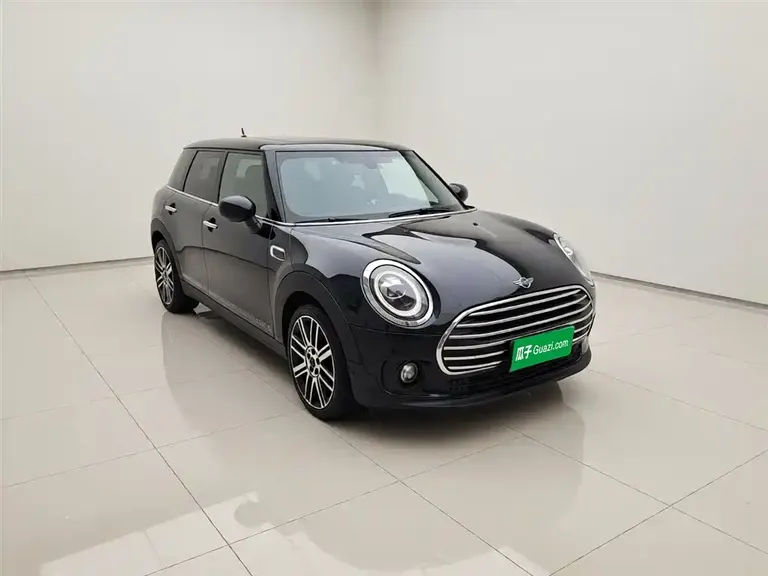 MINI CLUBMAN 1.5 T COOPER Connoisseur