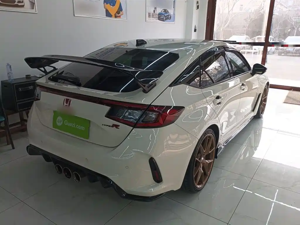 Civic (Import) 2.0 T 420 TURBO TYPE R