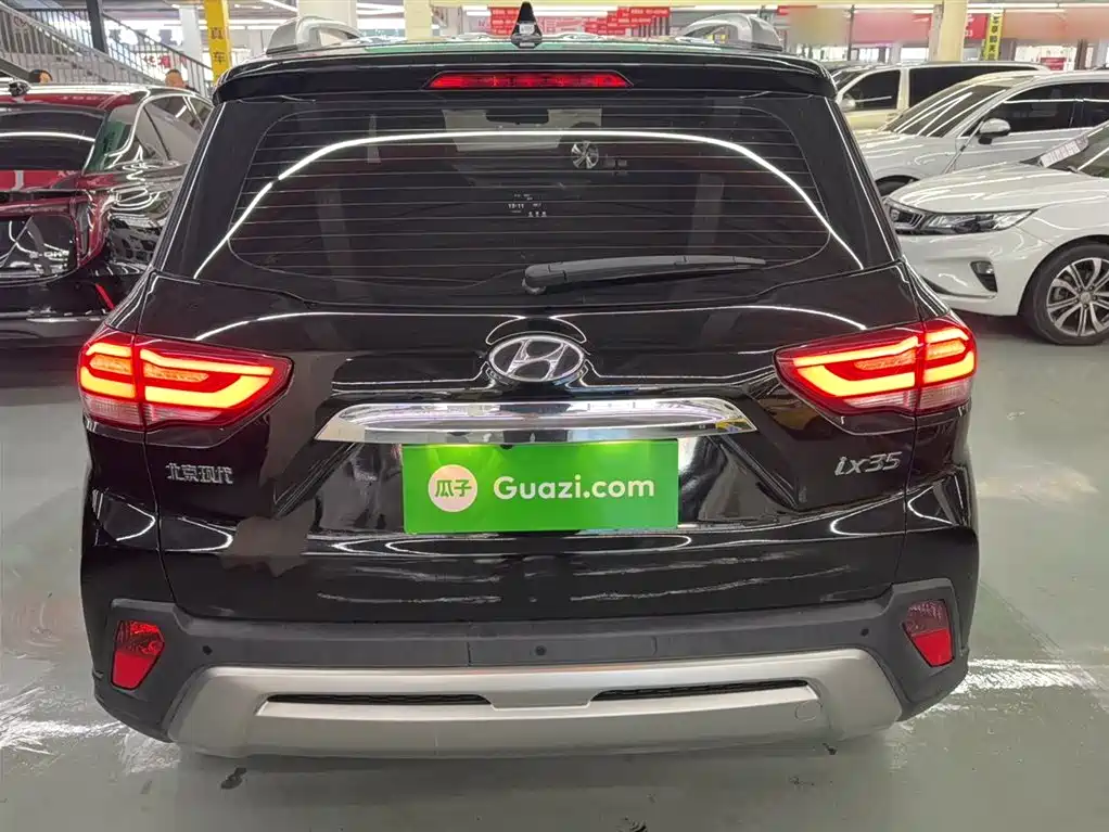 Hyundai ix35 2.0 L Auto 2 WD Brave · Smooth Enjoyment