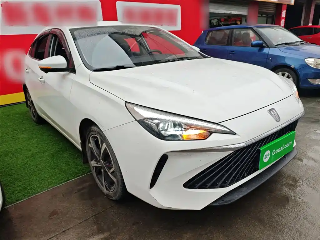 Roewe i5 1.5 L CVT Honored