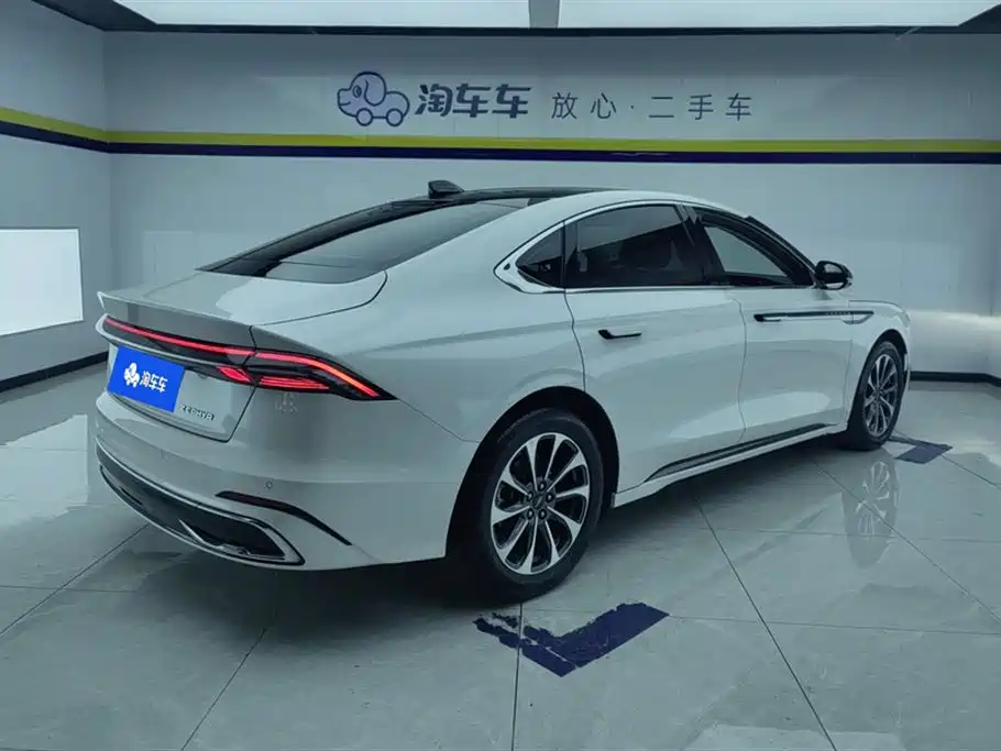 Lincoln Z Facelift i Enjoyment Premium