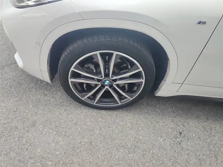 BMW X2 sDrive25 i Premium M Sport Package