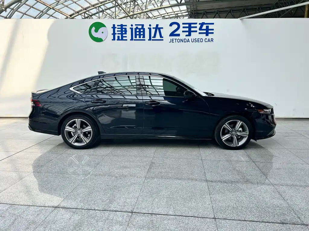Accord 260 TURBO Outstanding