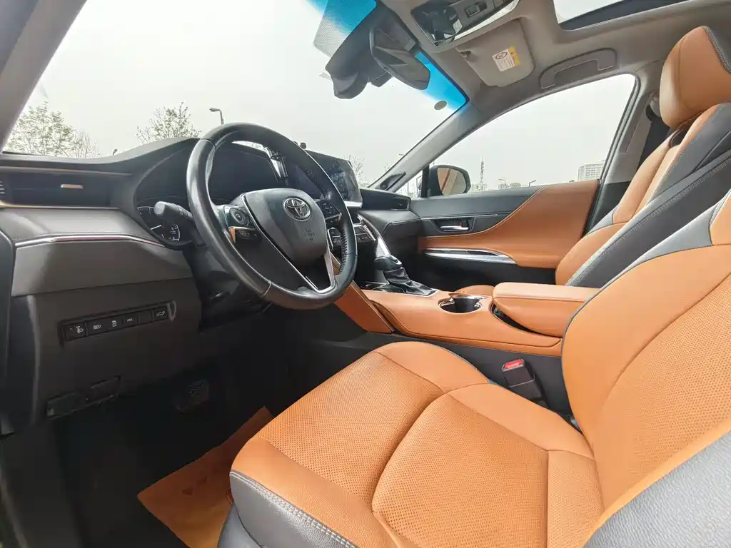 Venza 2.0 L CVT 2 WD Distinguished