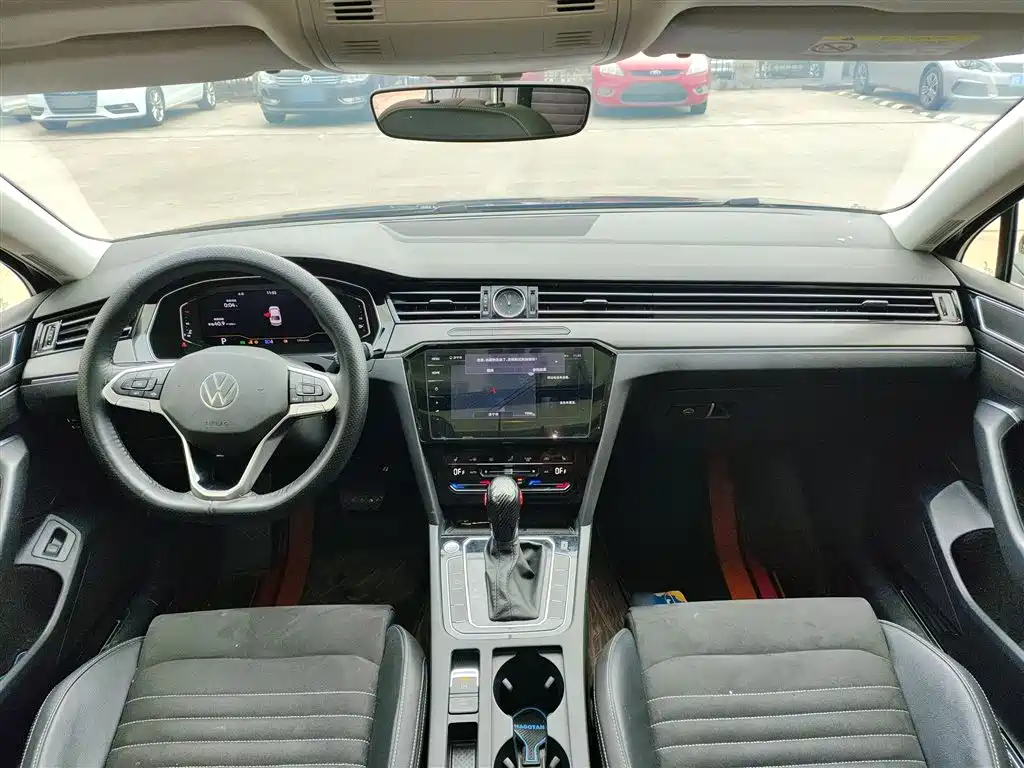 Magotan 330 TSI DSG Luxury