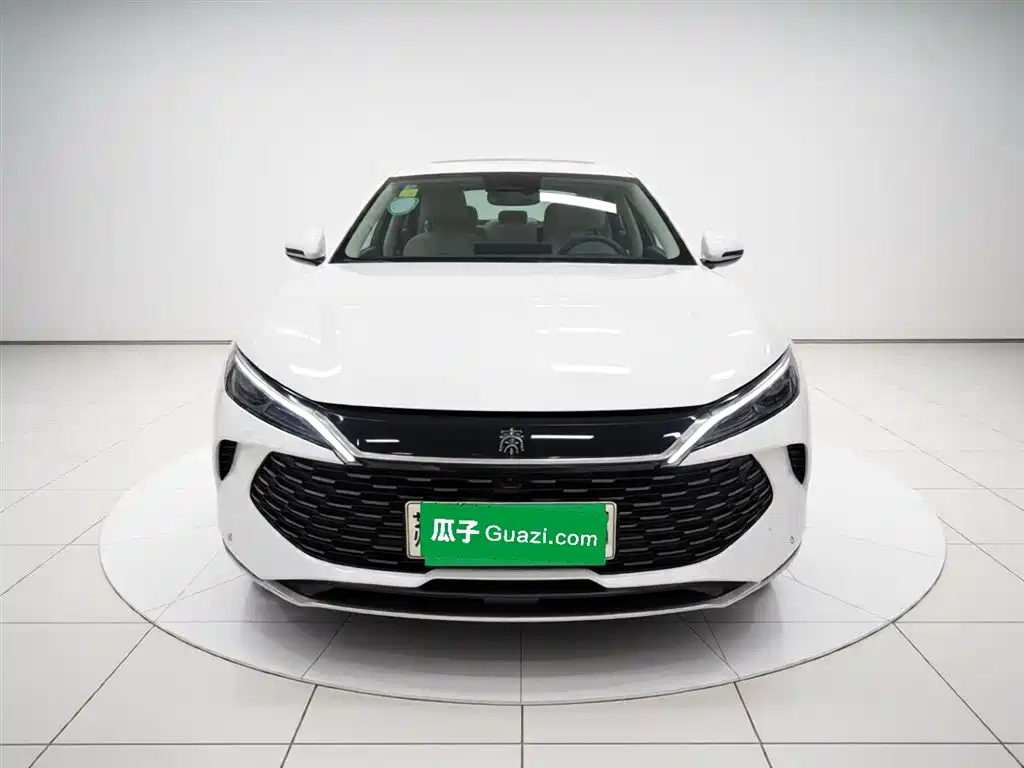Qin L DM-i 120 KM Outstanding