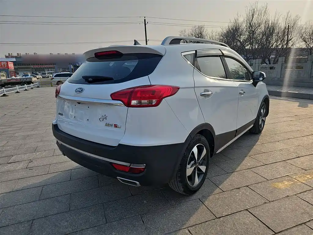 Refine S3 1.6 L CVT Luxury Smart