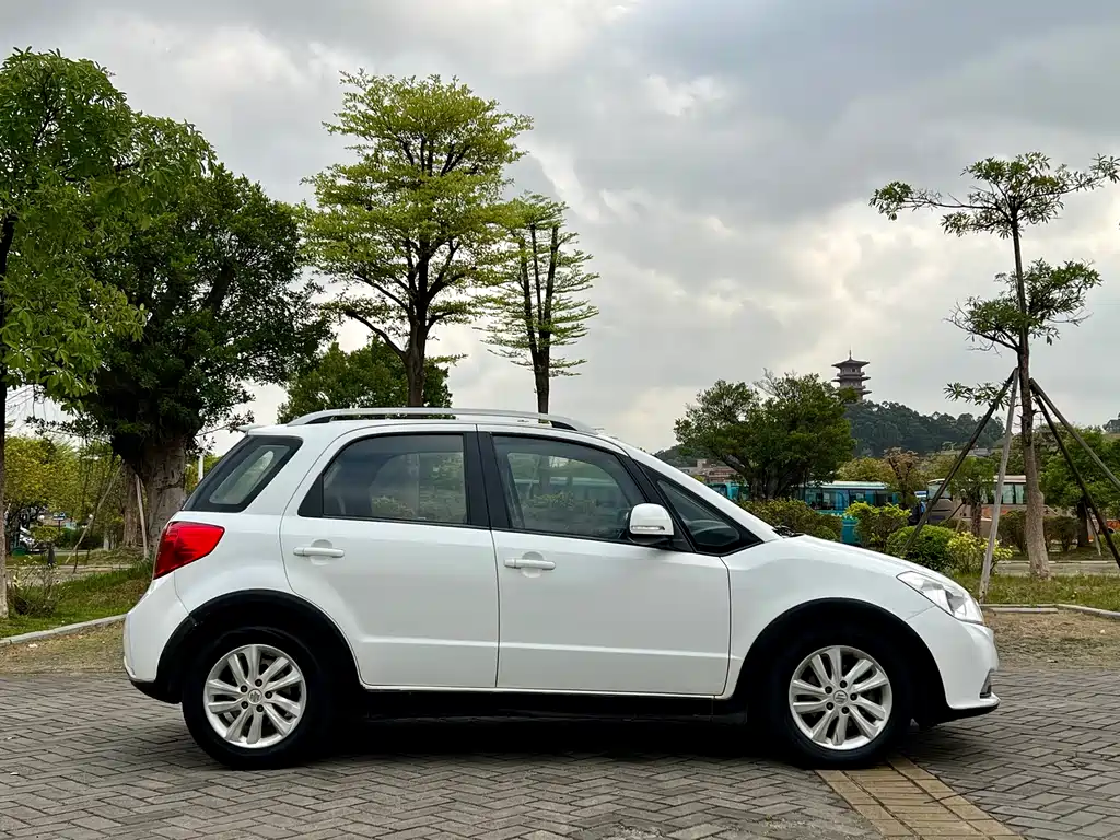 SX4 1.6 L Auto Cool Sharp