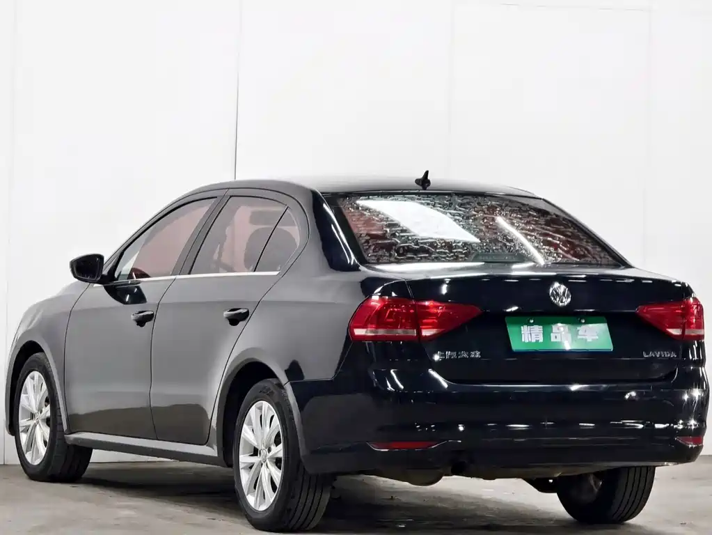 Lavida 1.6 L Auto Comfort