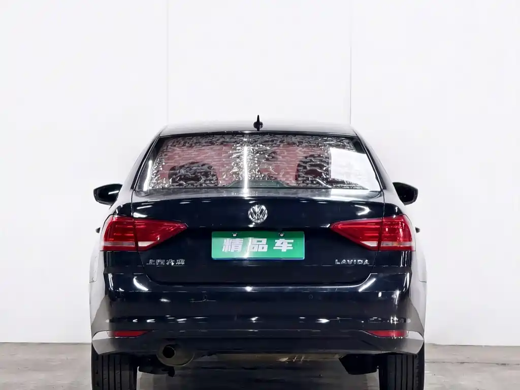 Lavida 1.6 L Auto Comfort