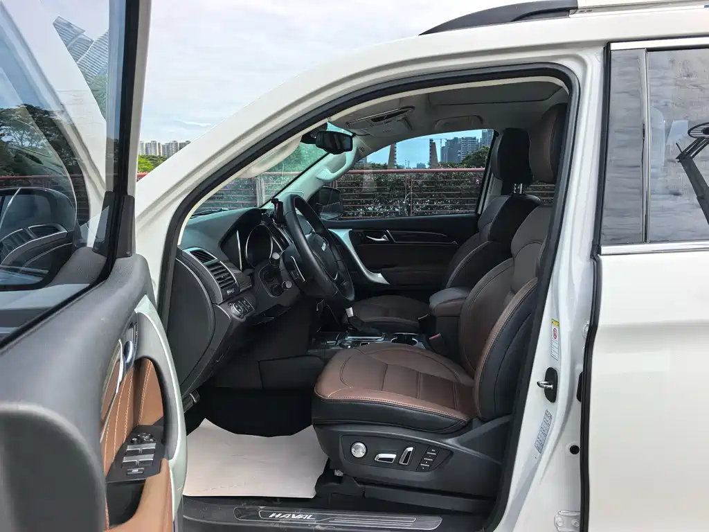Haval H9 2.0 T 4 WD Luxury 7-seat