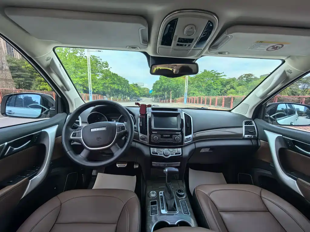 Haval H9 2.0 T 4 WD Luxury 7-seat