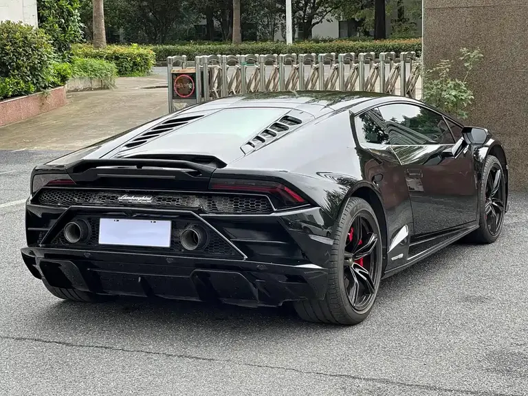 Lamborghini Huracán Huracán EVO RWD
