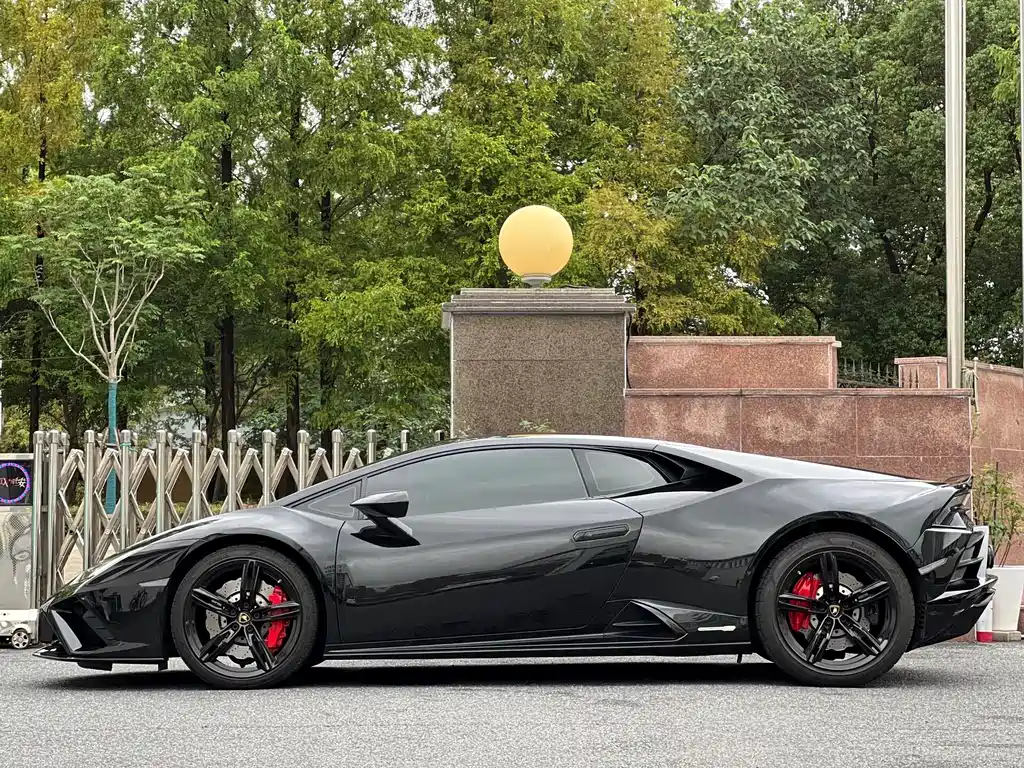 Huracán Huracán EVO RWD