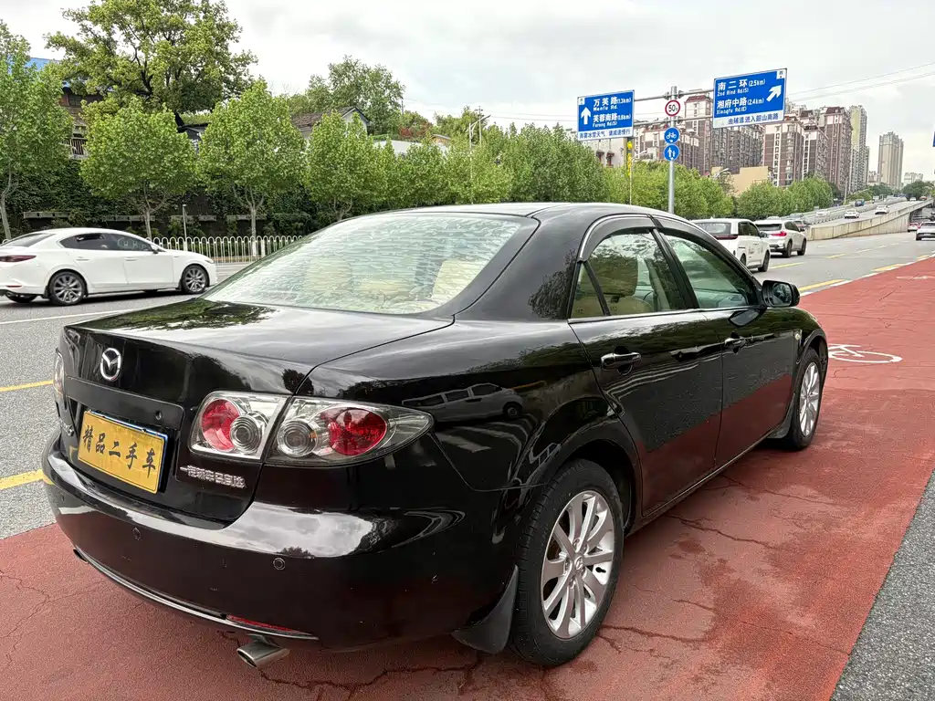 Mazda 6 2.0 L Auto Fashion