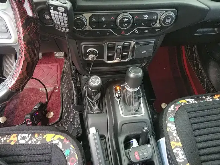 Jeep Wrangler NEV 4-door 2.0 T 4 xe Sahara