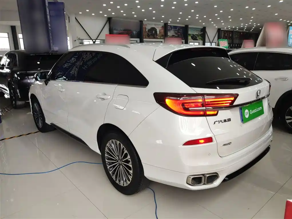 Avancier 370 TURBO 4 WD Premium