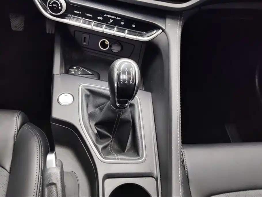 Eado PLUS 1.6 L GDI Manual Elite