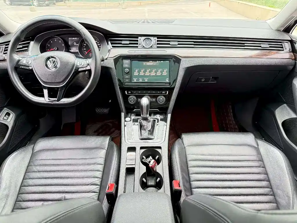Magotan 330 TSI DSG Luxury CN-VI