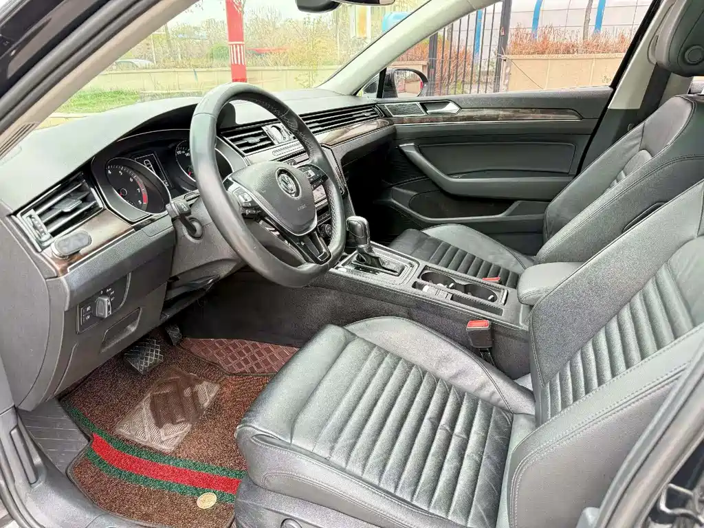 Magotan 330 TSI DSG Luxury CN-VI