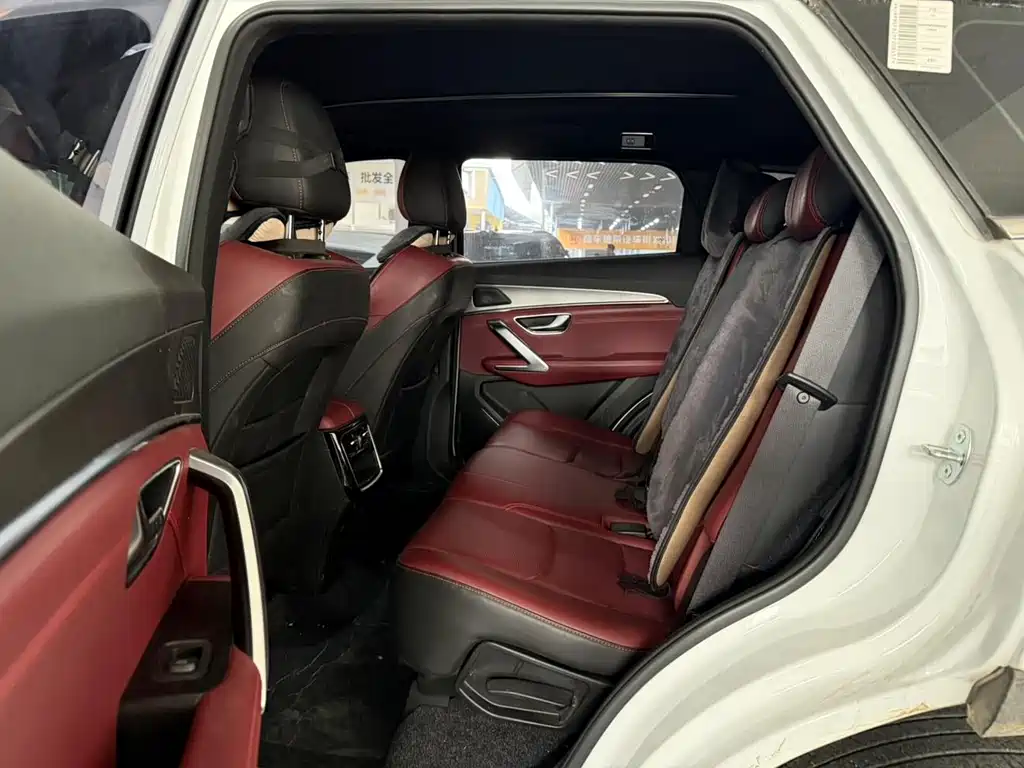 Jetour X70 PLUS 1.5 T DCT Self-Reliance PRO 5-seat