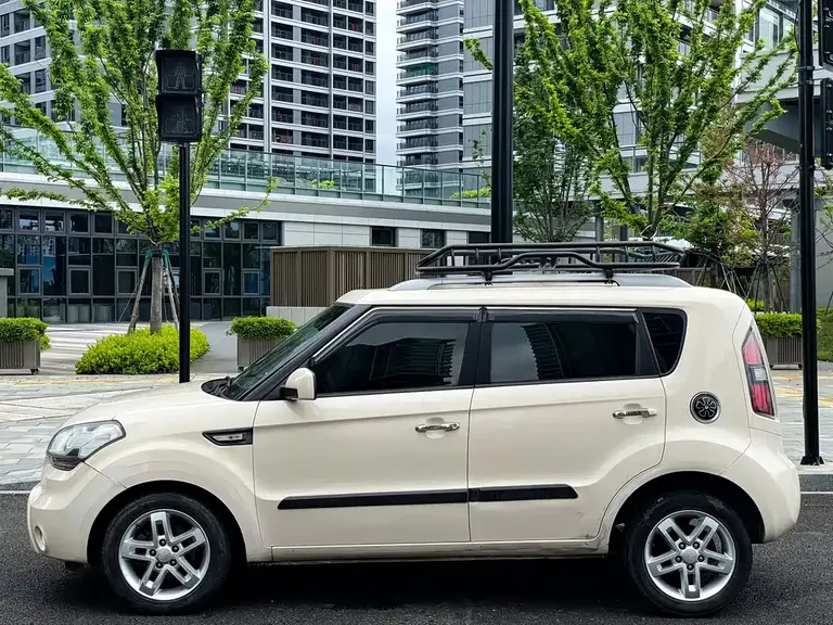 Kia Soul 秀尔 2012款 1.6 L AT Premium