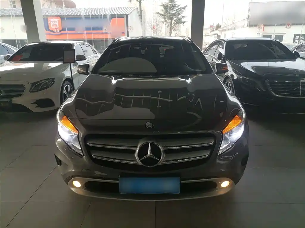 Mercedes-Benz GLA GLA 200 Dynamic