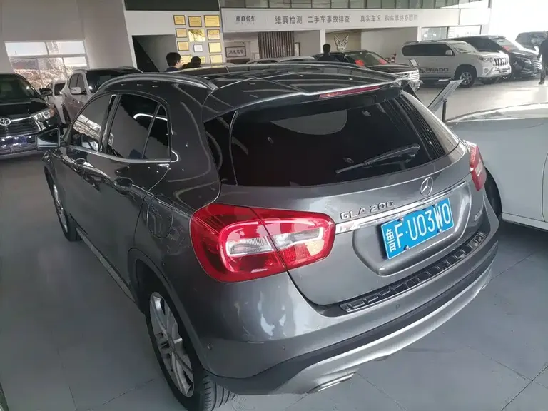 Mercedes-Benz GLA GLA 200 Dynamic