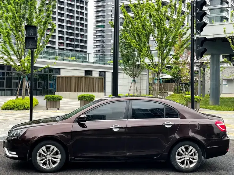 Geely Emgrand Sedan 1.5 L CVT Upward