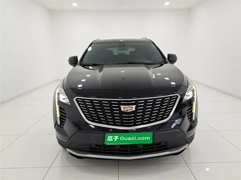 Cadillac XT4 28 T 2 WD Leading