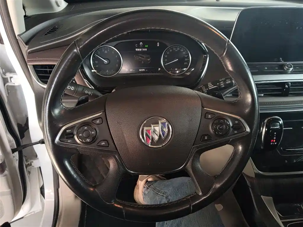 Buick GL8 Land Official Cabin 652 T Smart Luxury