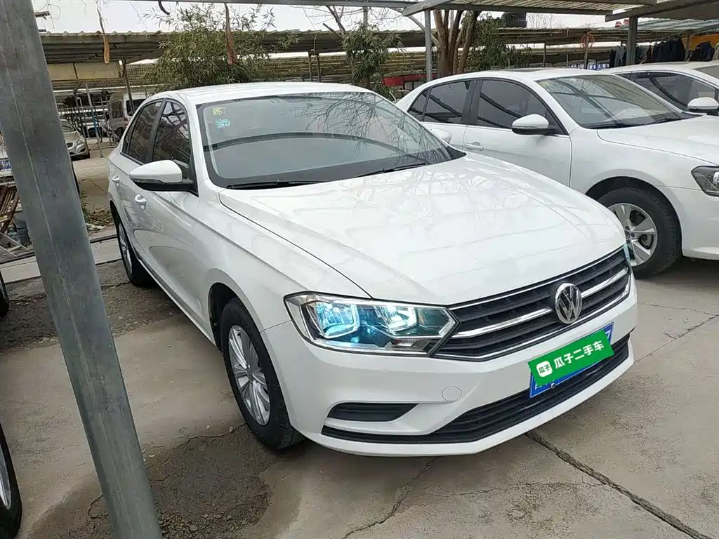 Bora 1.6 L Auto Fashion